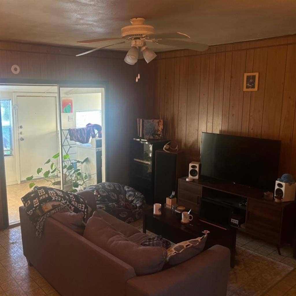 Room Near UNT for Rent!