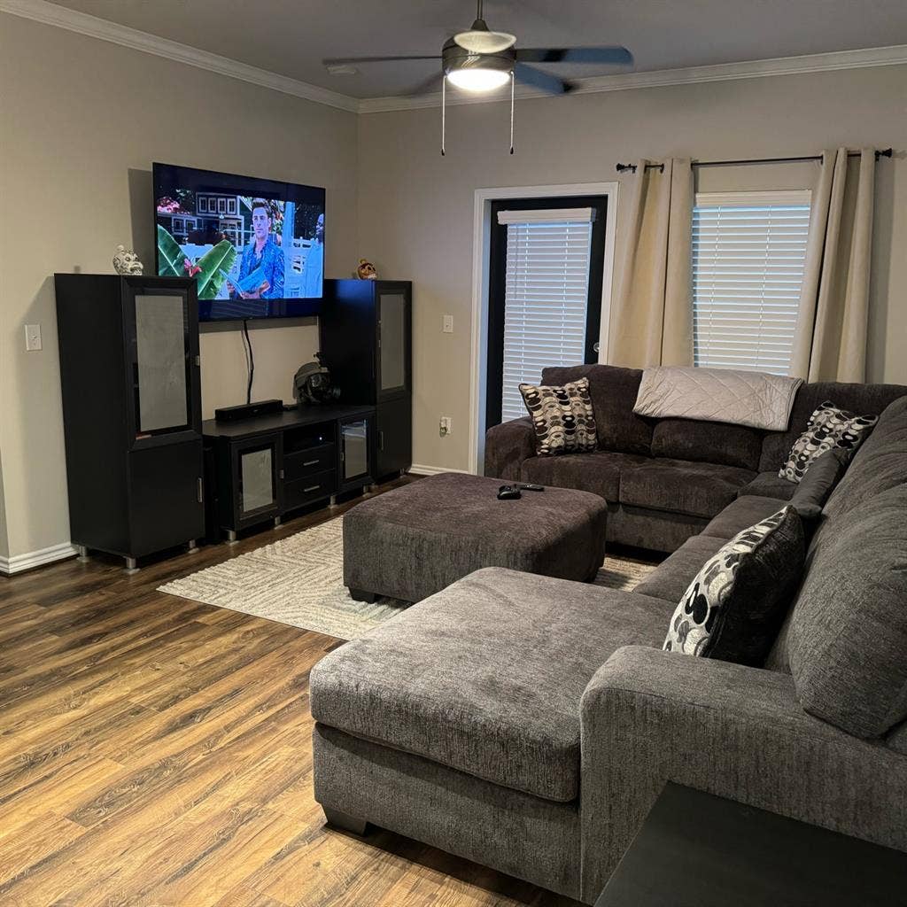 Clean & Respectful Roommate Needed