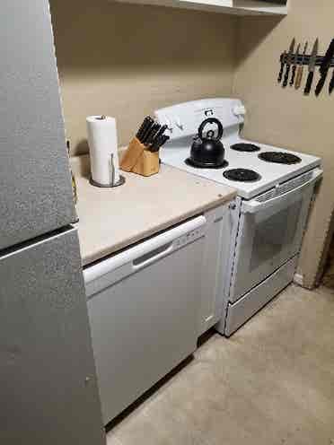 Roommate needed for  bath