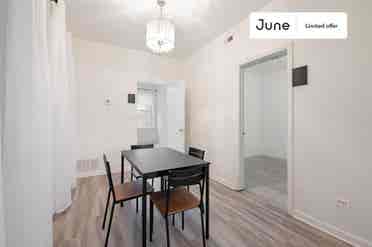 3 BR in Chicago