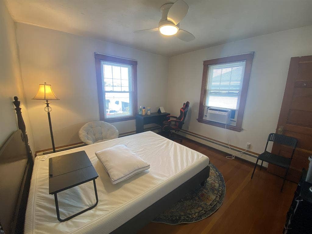 [Sublease] Affordable room for rent