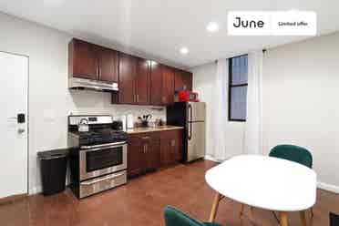 2 BR in New York City