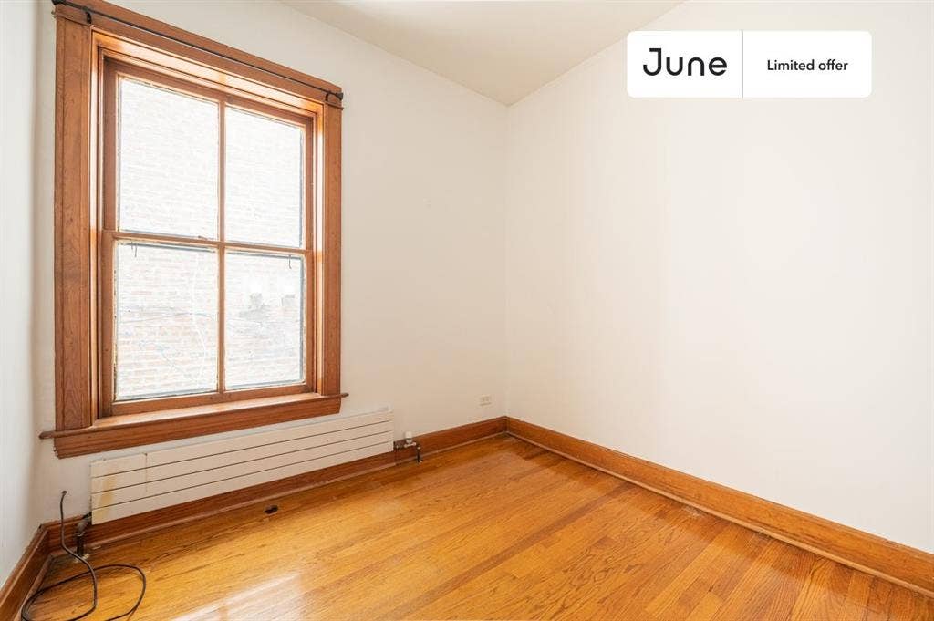 3 BR in Chicago