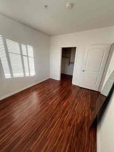 Two Bed 1 Bath shared near DTLA