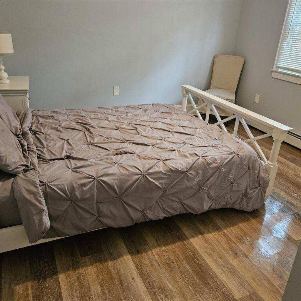 Room for rent $ Poughkeepsie NY