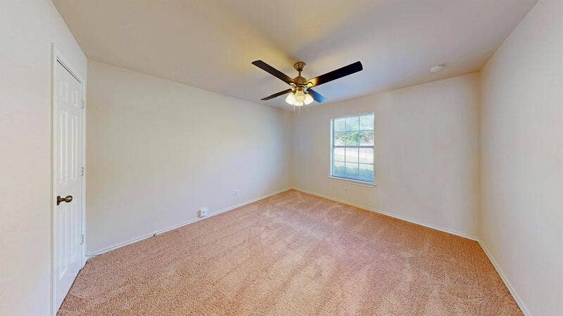 1 BR in Fort Worth