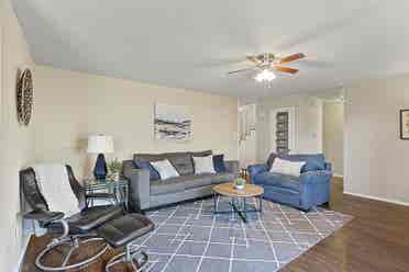 1 BR in Benbrook