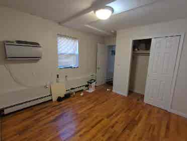 Room available in Astoria, Queens