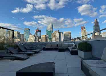 😍Sunny Room in Midtown South😍