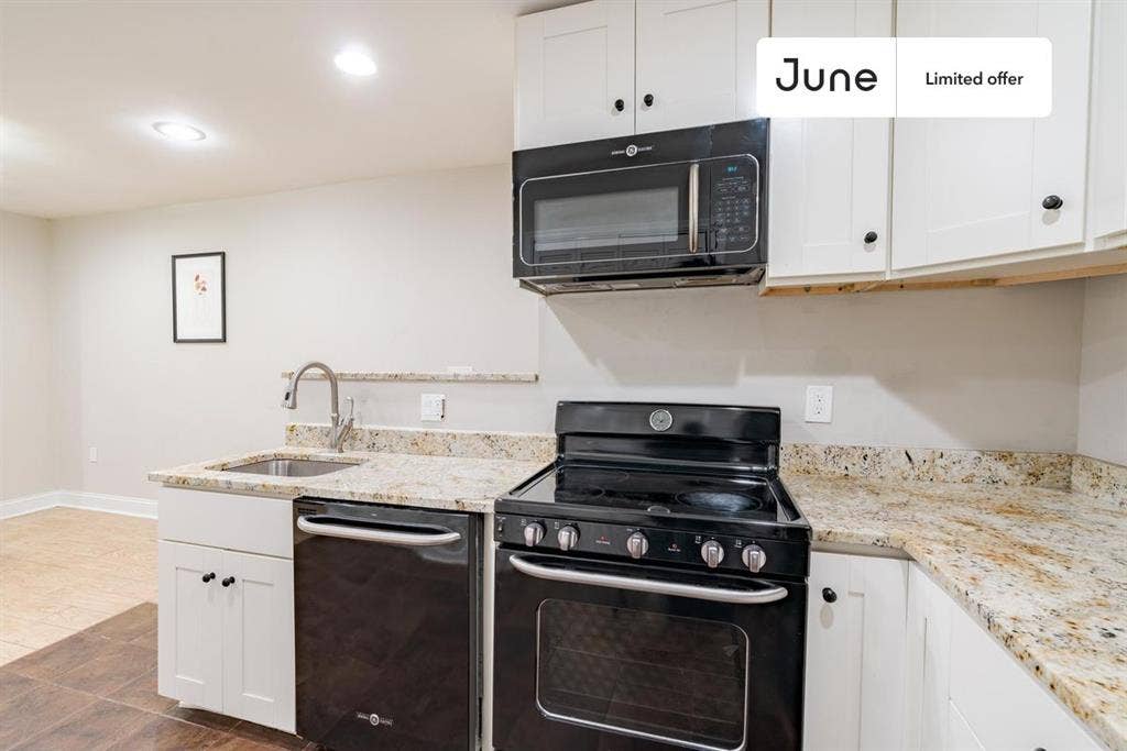 2 BR in Washington DC