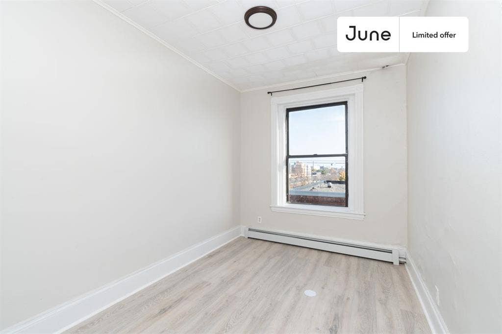 4 BR in Boston