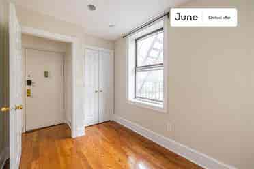 2 BR in New York City