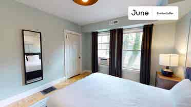 7 BR in Boston