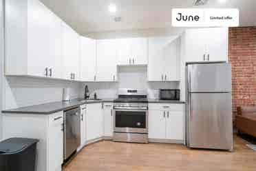 4 BR in New York City