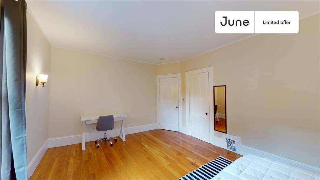 5 BR in Boston