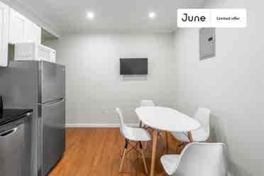 3 BR in New York City