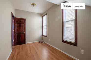 4 BR in Chicago