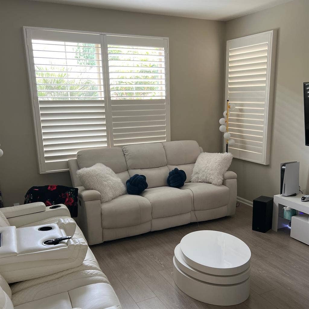 Room for rent in Irvine CA