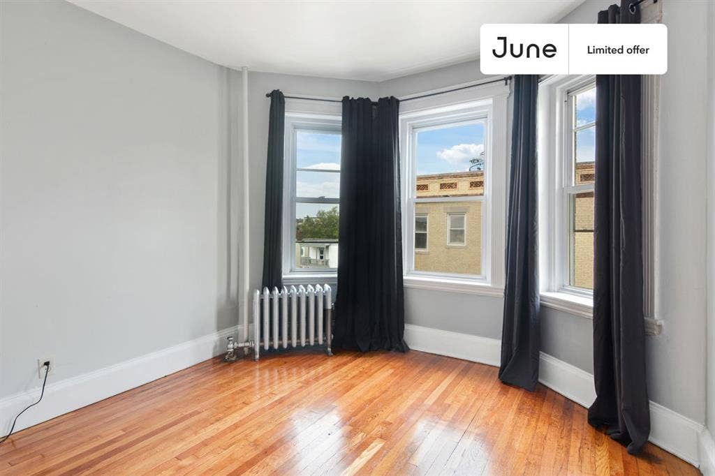 4 BR in Boston