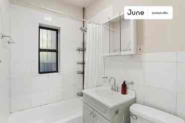 2 BR in New York City