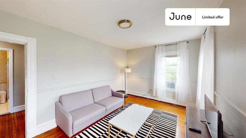 4 BR in Boston