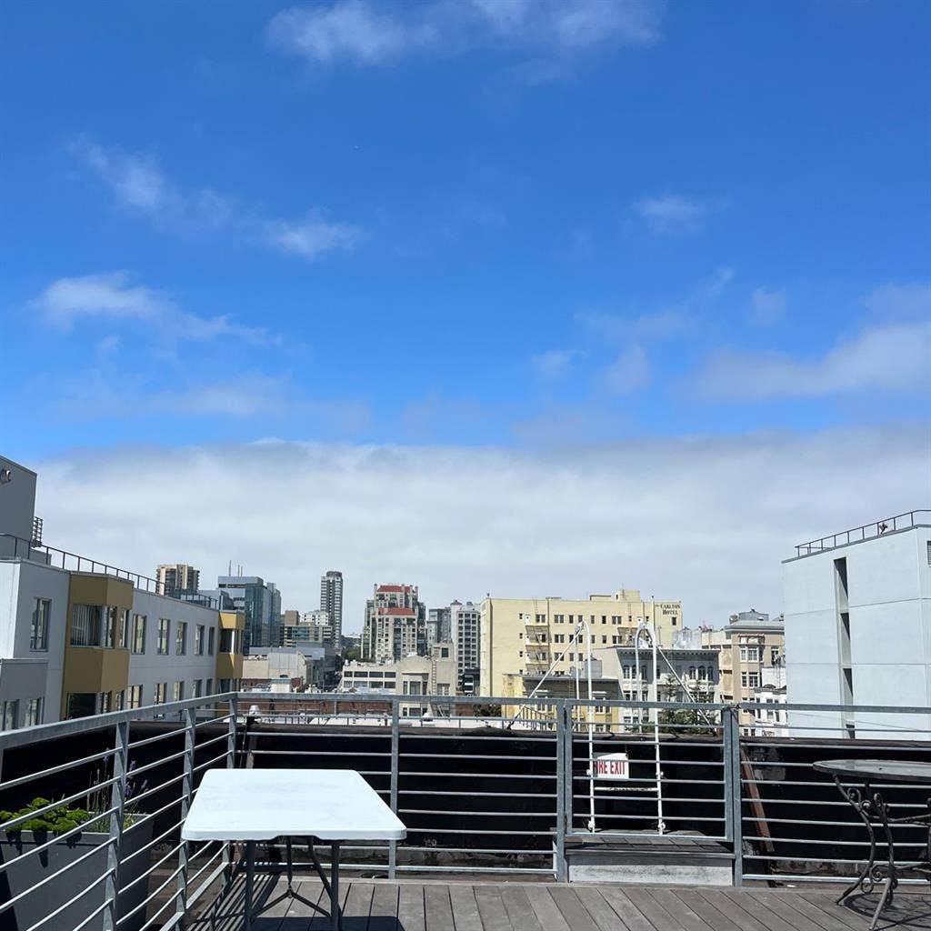 Nob Hill Penthouse Apartment