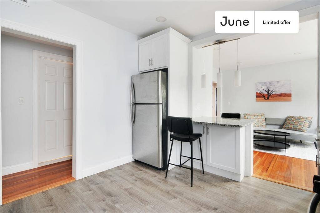 4 BR in Boston