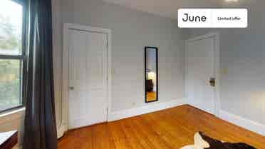 4 BR in Boston