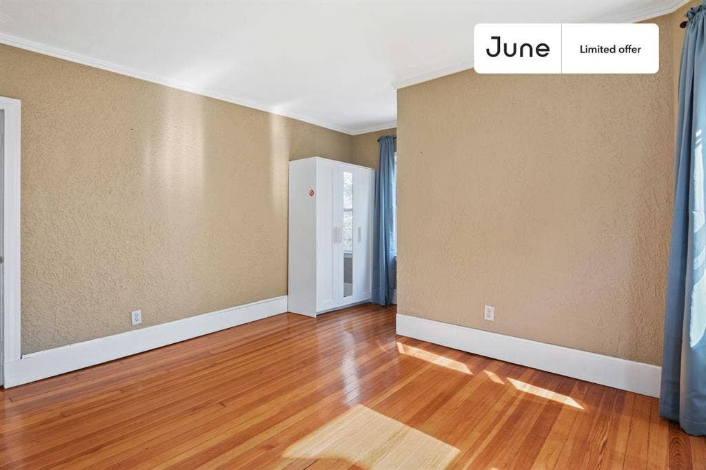 6 BR in Boston