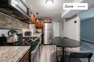 3 BR in Chicago