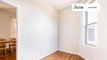 2 BR in Chicago