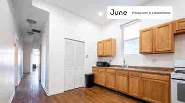 2 BR in Chicago