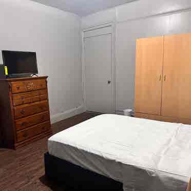 Private Bedroom available in the BX