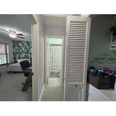 Large room in Pembroke Pines