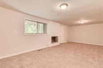 Large Basement Room, Free Utilities