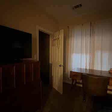 Downtown Raleigh Room Available