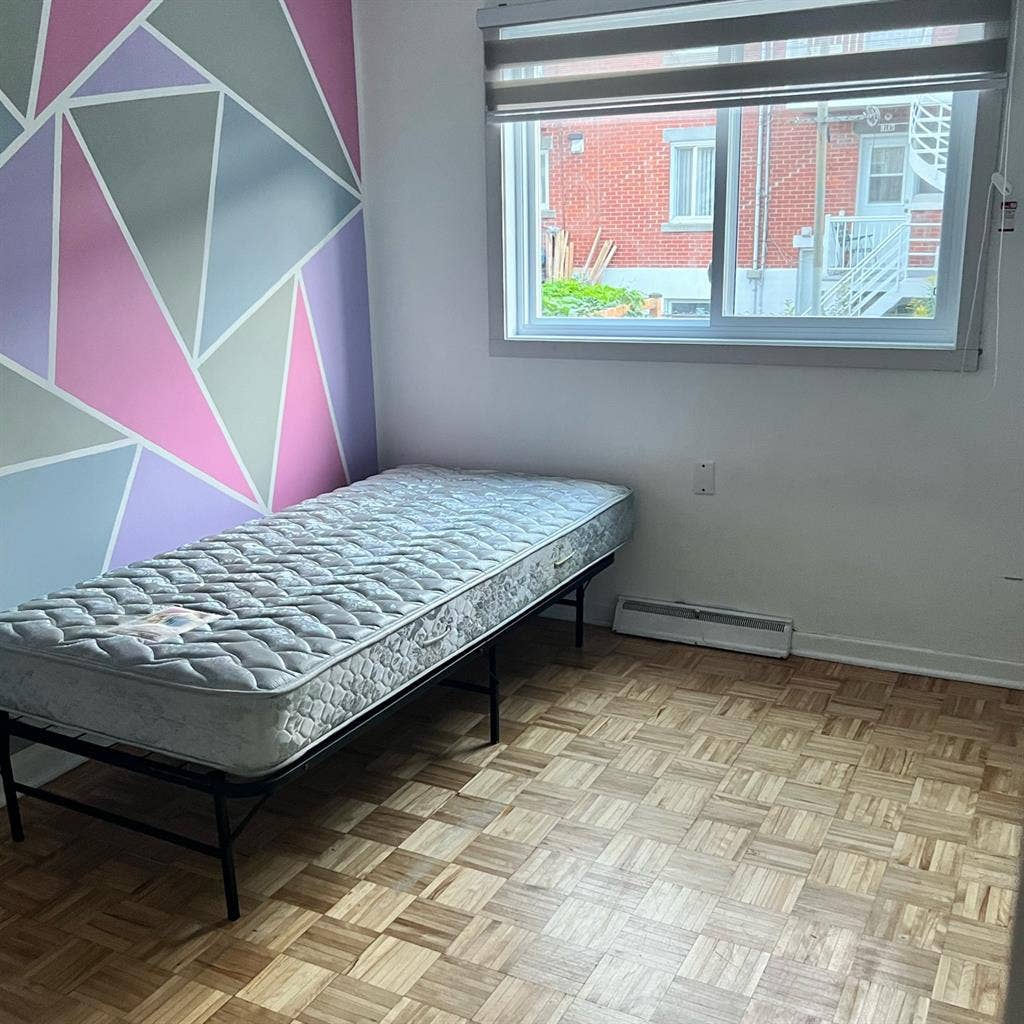 Habitación para mujer 
 $