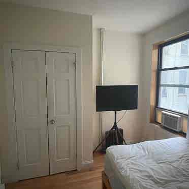 One bdrm available in west harlem