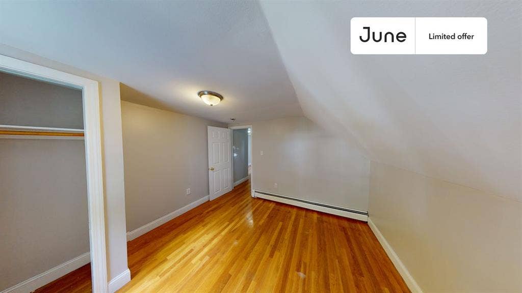 5 BR in Boston