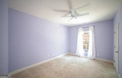 Room for rent professional female