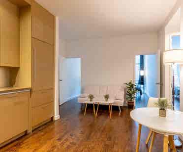 ✨Fully Furnished Sublet in Midtown✨