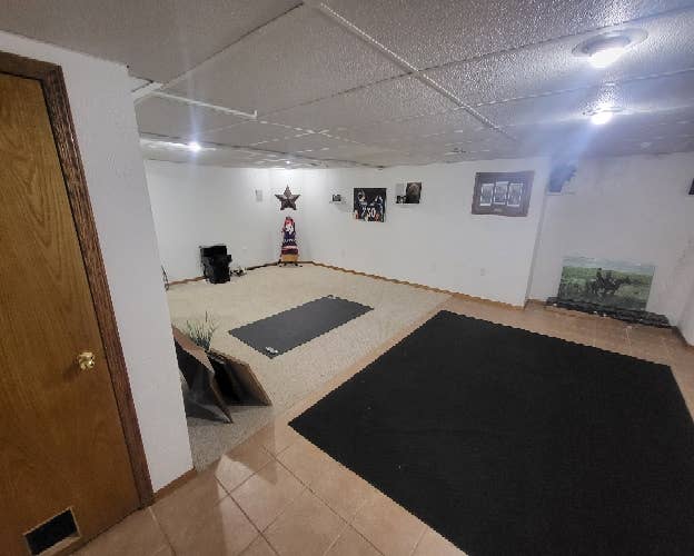 Beautiful basement for rent.