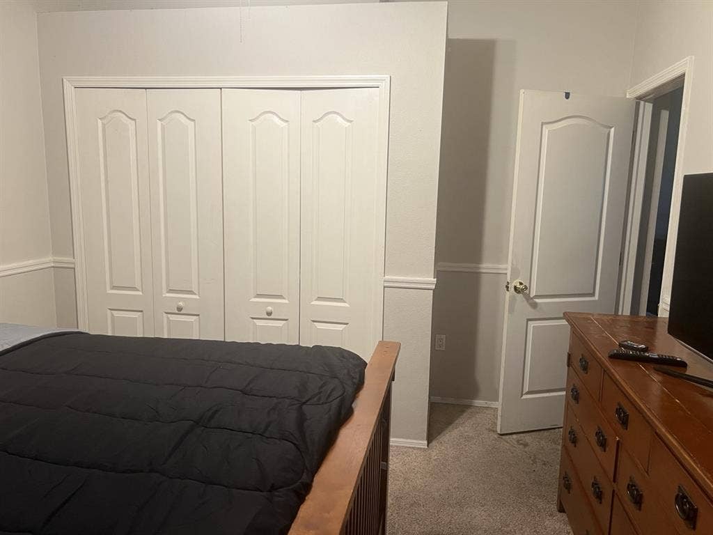 Fully Furnished Room For Rent