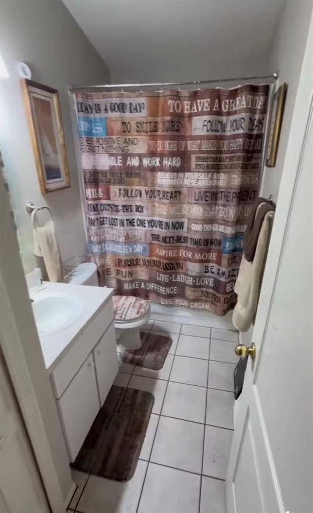 Fully Furnished Room For Rent