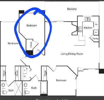 Room for rent in 3 bedroom unit 