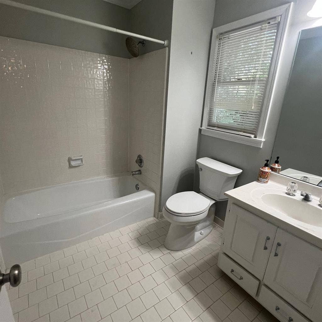 1 bedroom you’re own full bathroom