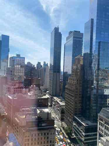 😍 Sunny Room in Midtown South 😍