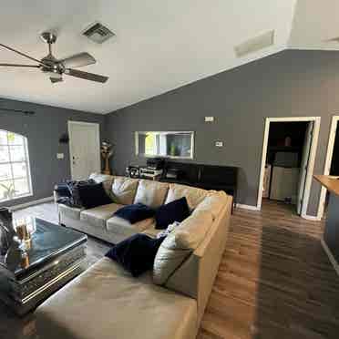 Bedroom Pool home in Cape Coral