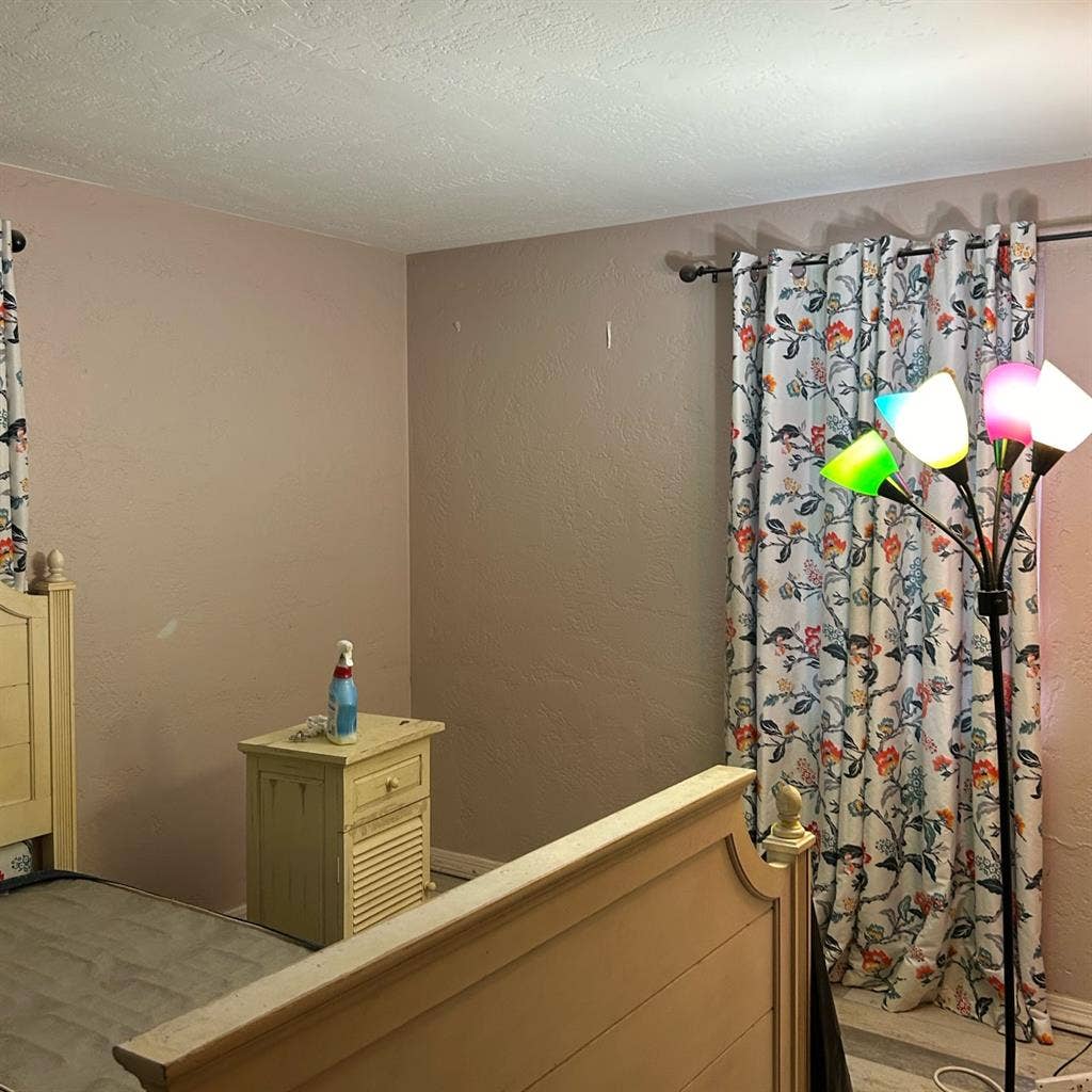 1 BR in Midtown Tucson: shared Bath