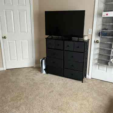 1 bedroom / bath / laundryy